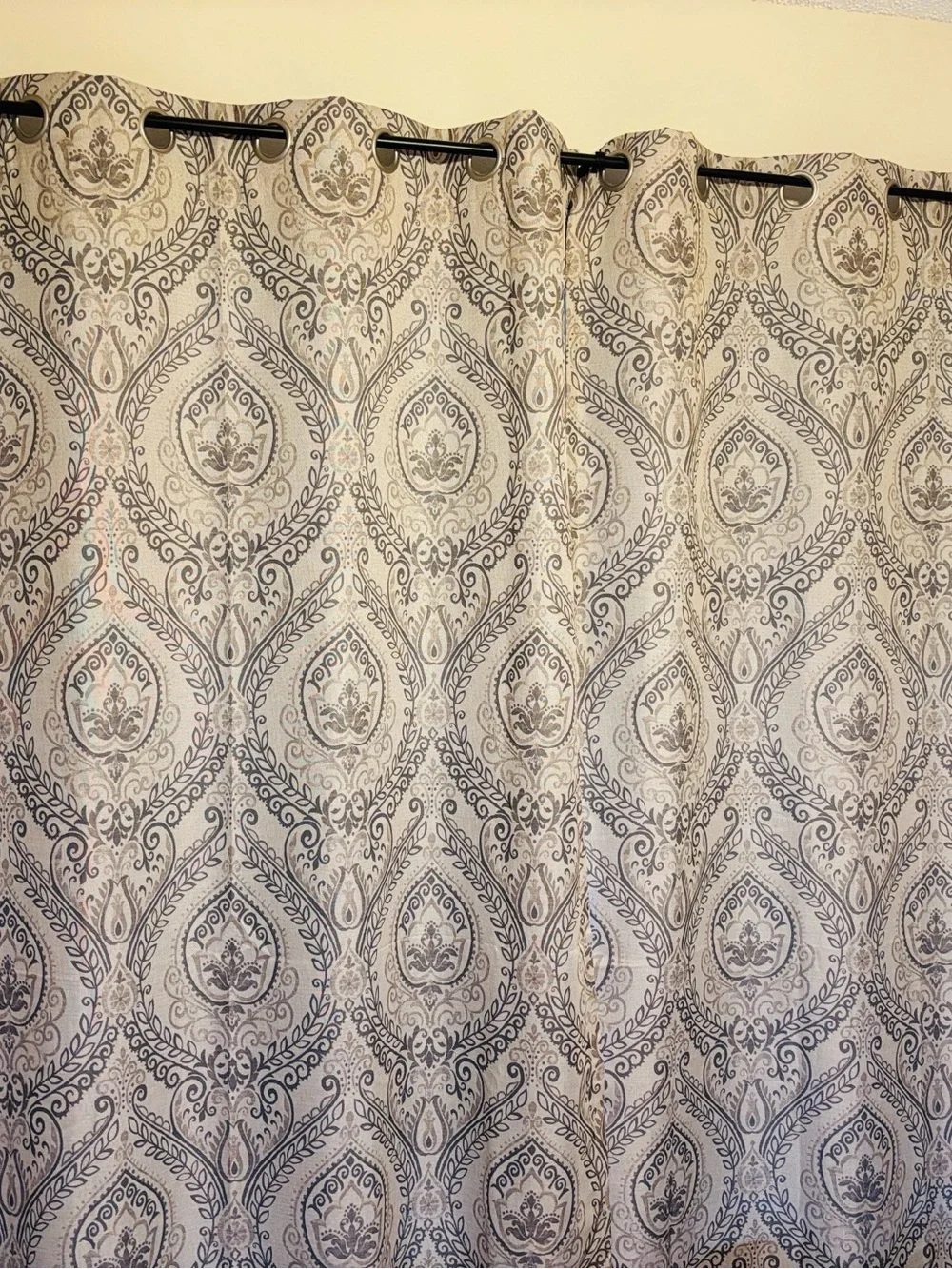 N/A two curtain